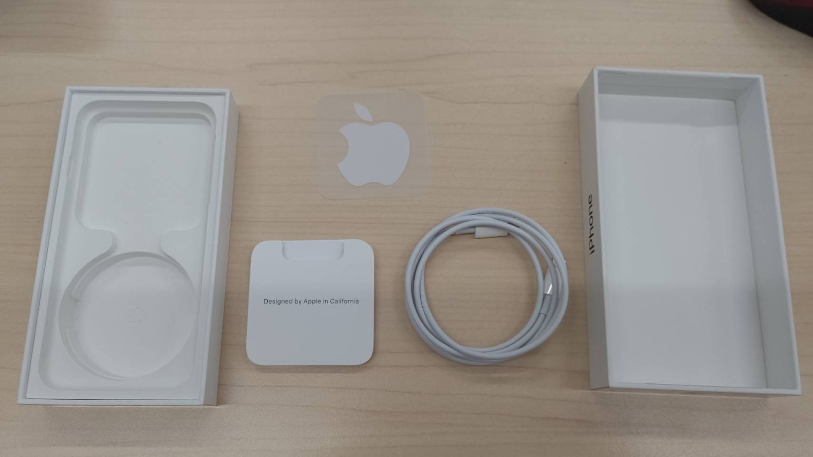 iPhone6S本体＆ケース＆箱★iPhone5S箱★iPhoneSE箱 4インチサイズの系譜を受け継ぐ「iPhone SE」実機フォトレビュー