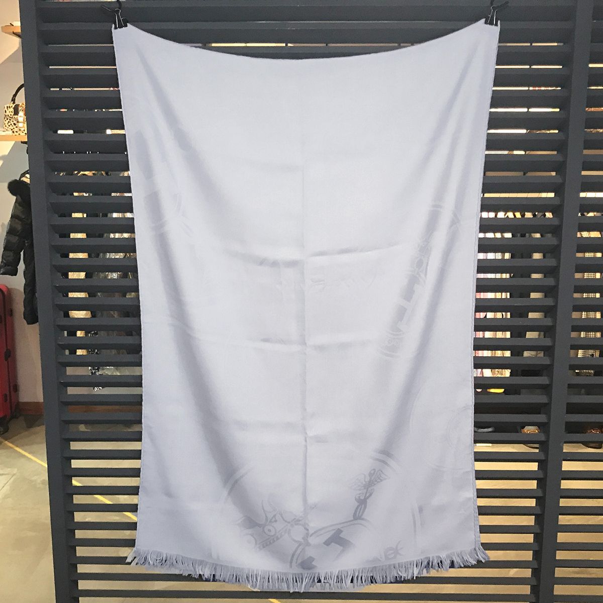 HERMES ストール　カシミア　ニューリブリス　大判 HERMES （新品・未使用品）エルメス ニュー リブリス 大判