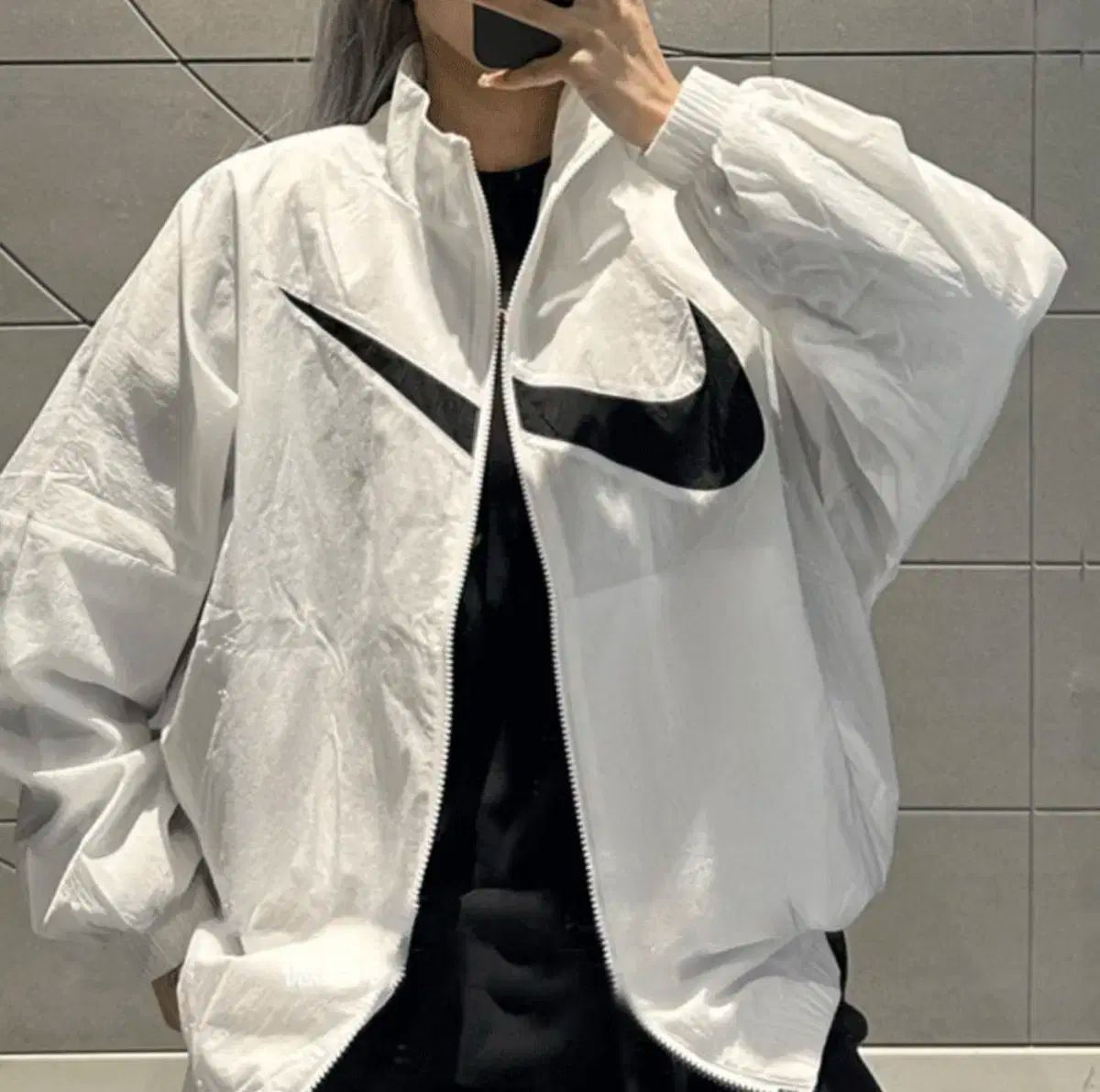 NIKE ナイキ ESSENTIALS エッセンシャルズ ウーブン ジャケット スウッシュ ウィンドブレーカー 白 XL 95