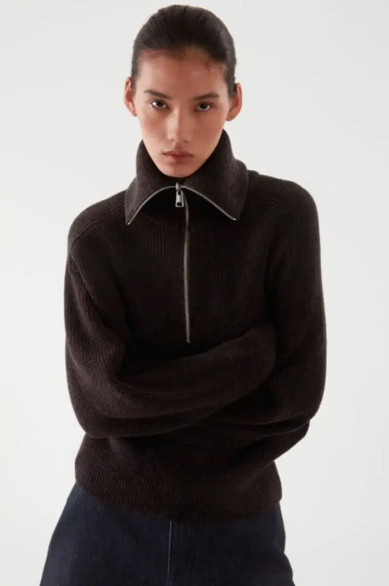 COS コス ハーフ ジップアップ ニット ダークブラウン s