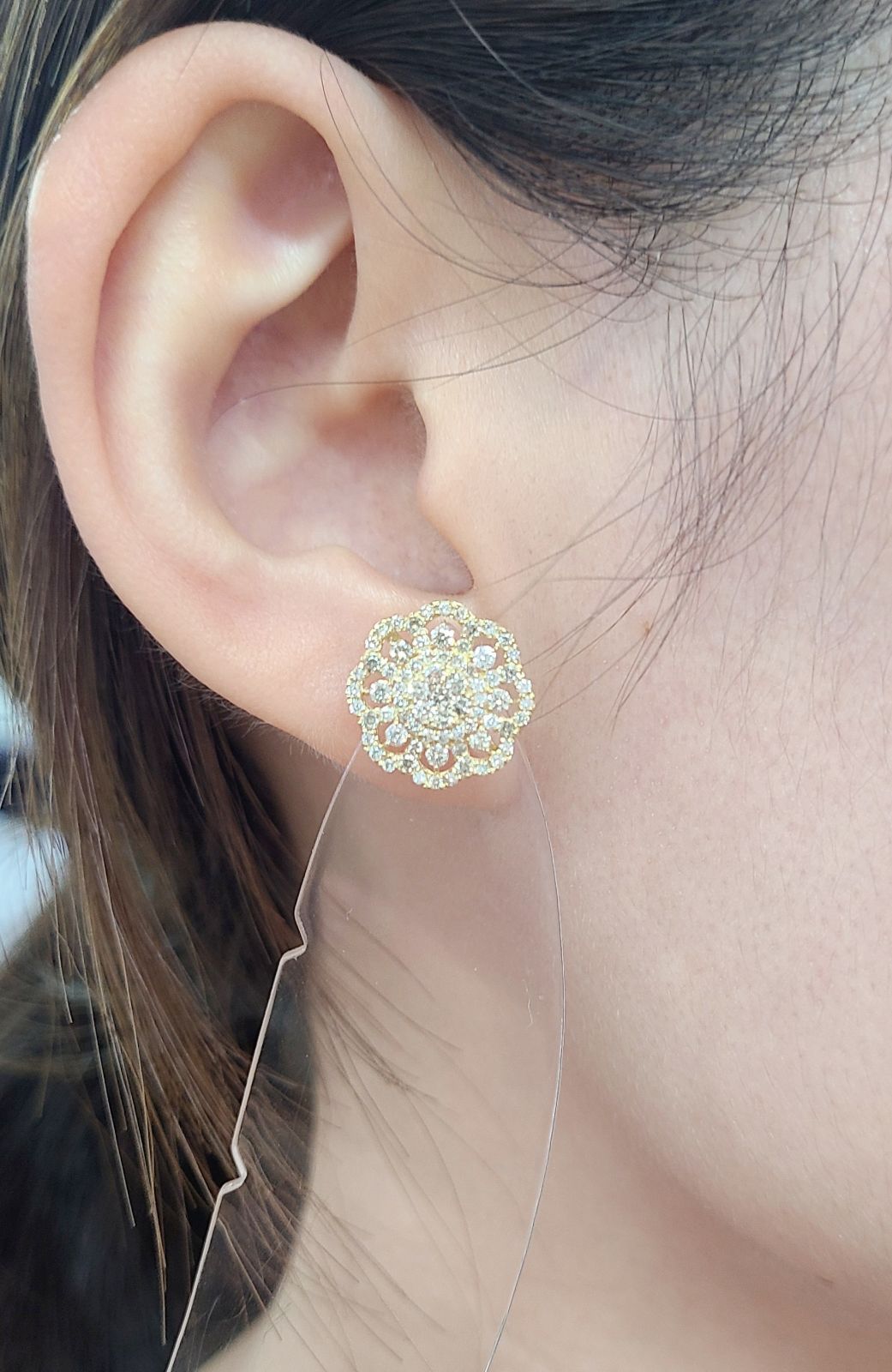 まるで3ct！ダイヤモンド フラワーモチーフ K18 YG ピアス 鑑別書  