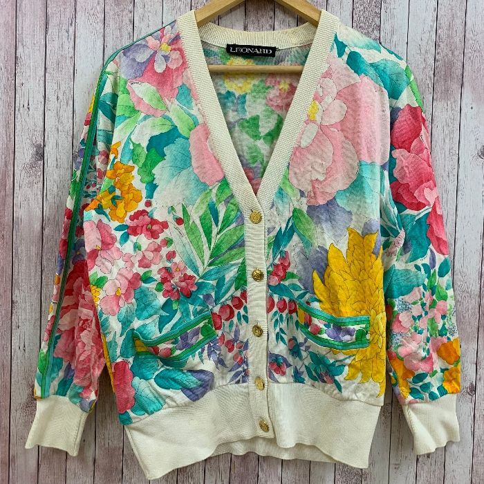 LEONARDレオナール長袖 花柄ベージュ系 ブラウス カーディガン