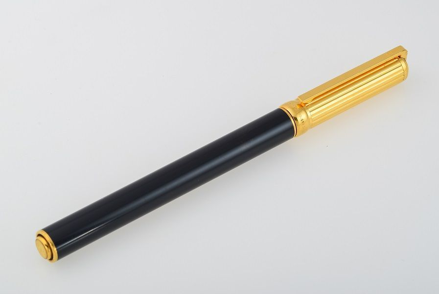 S.T.Dupont 万年筆 ブラックラッカー 品番B6-699