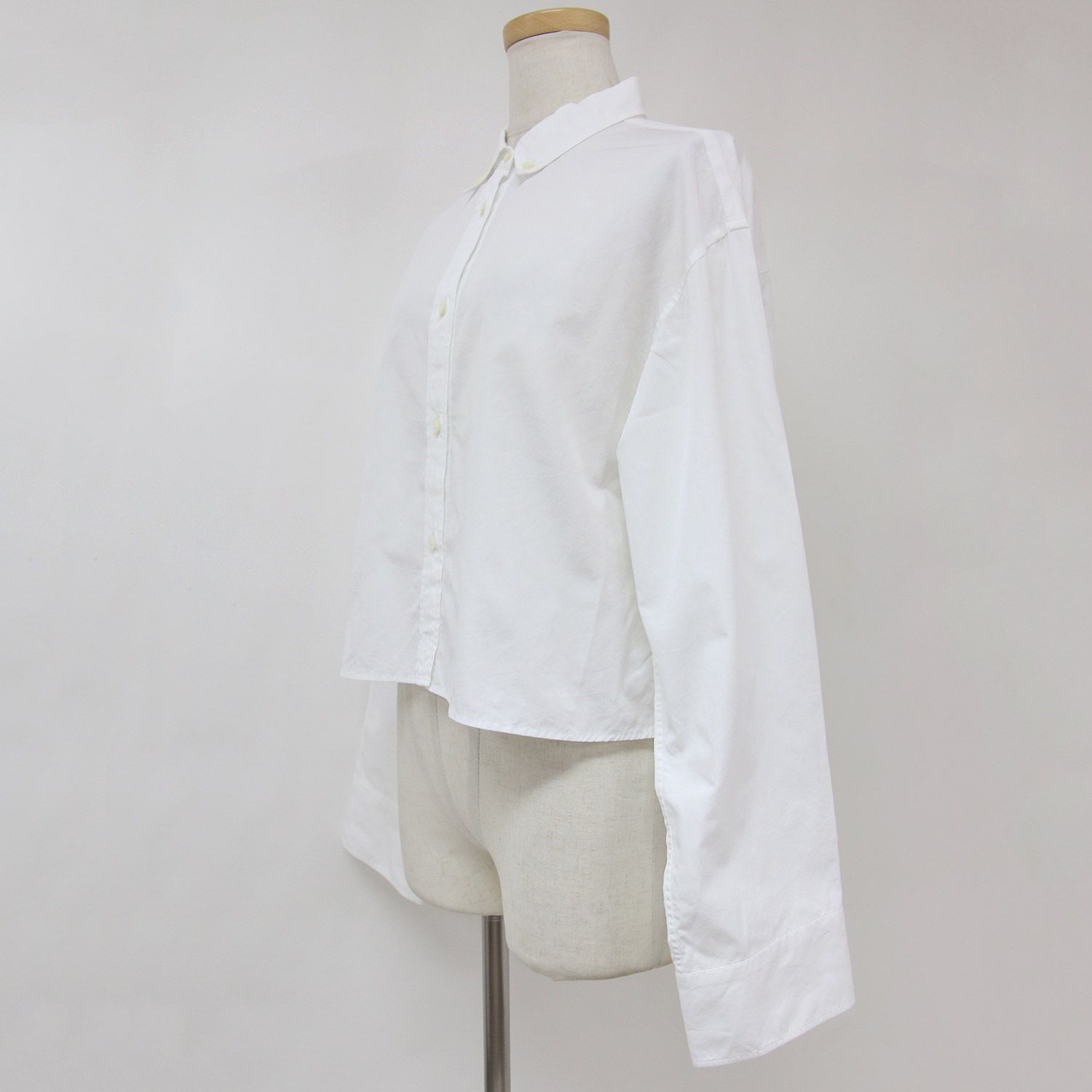 美品 ドゥーズィエムクラス Cropped BD シャツ ホワイト 美品 ドゥーズィエムクラス Cropped BD シャツ ホワイト