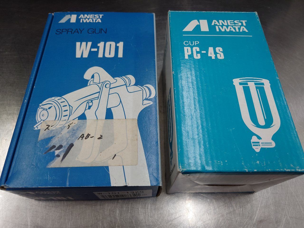 アネスト岩田 スプレーガン カップセット W-101-132G ＆ PC-4S 囗T巛