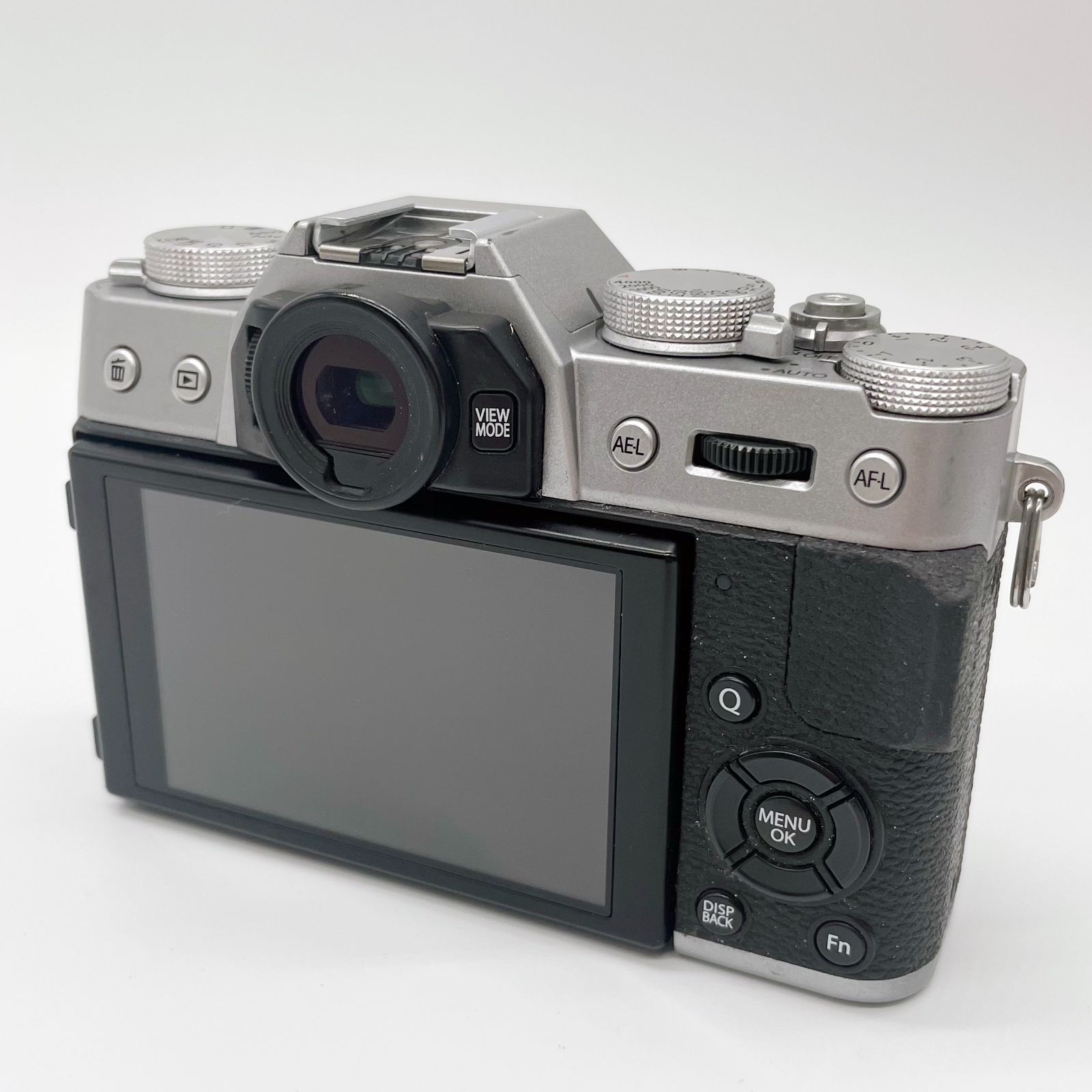 ■元箱付きの極上品 FUJIFILM フジフイルム X-T10 ボディ シルバー □元箱付きの極上品 FUJIFILM フジフイルム X-T10 ボディ シルバー