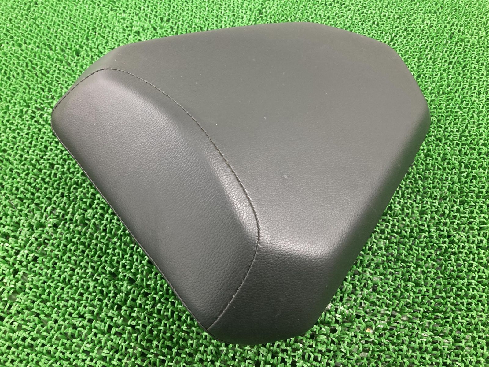 ホーネット2.0 タンデムシート K1L ホンダ 純正 中古 バイク 部品 MC56 HORNET2.0 修復素材や張替えベースに 品薄 希少品 車検 Genuine