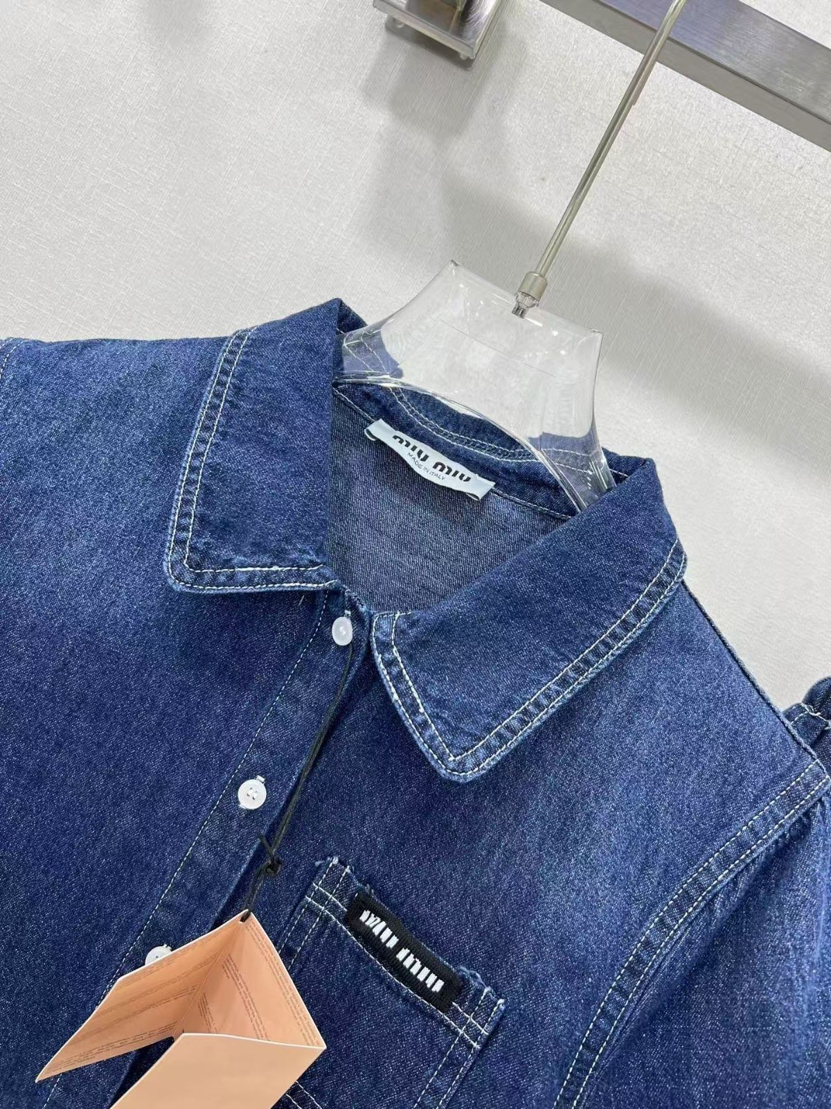 ショートスカート