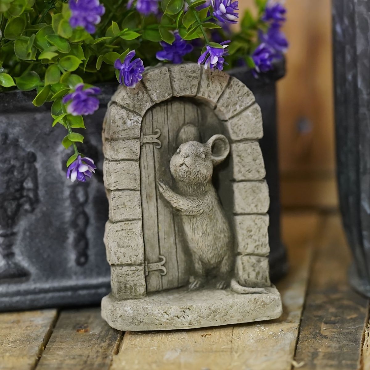 置物 オブジェ ガーデンオーナメント ネズミ ねずみ ねずみがドアを