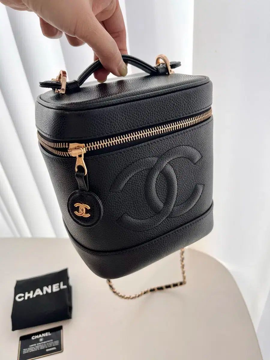 Chanel シャネル バニティバッグ