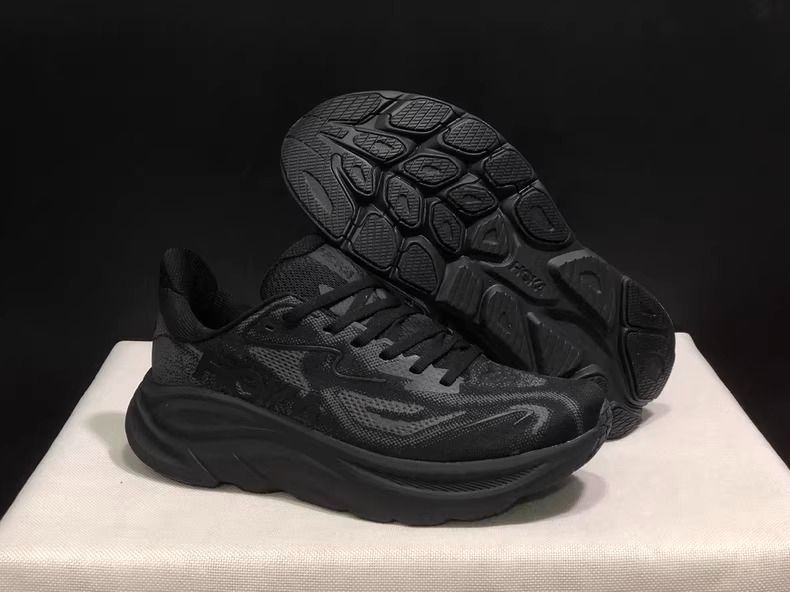 HOKA ONEONE ホカオネオネ CLIFTON 10 ホカ エム クリフトン 10 軽量 ロートップ アウトドア トレイル ランニングシューズ ブラック スニーカー