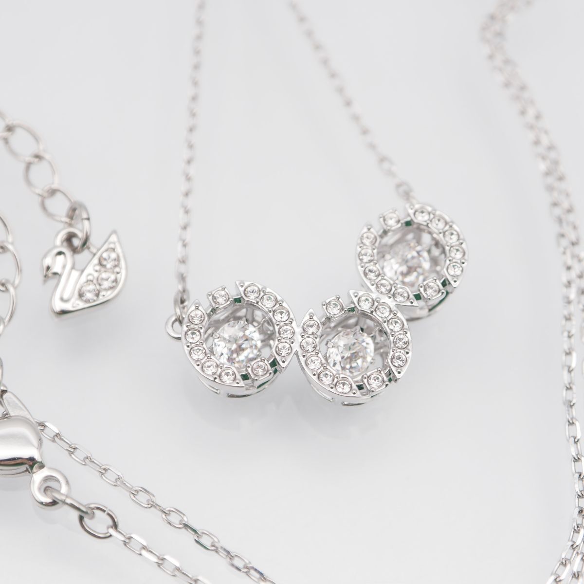 G759 スワロフスキー SWAROVSKI ペンダント ネックレス