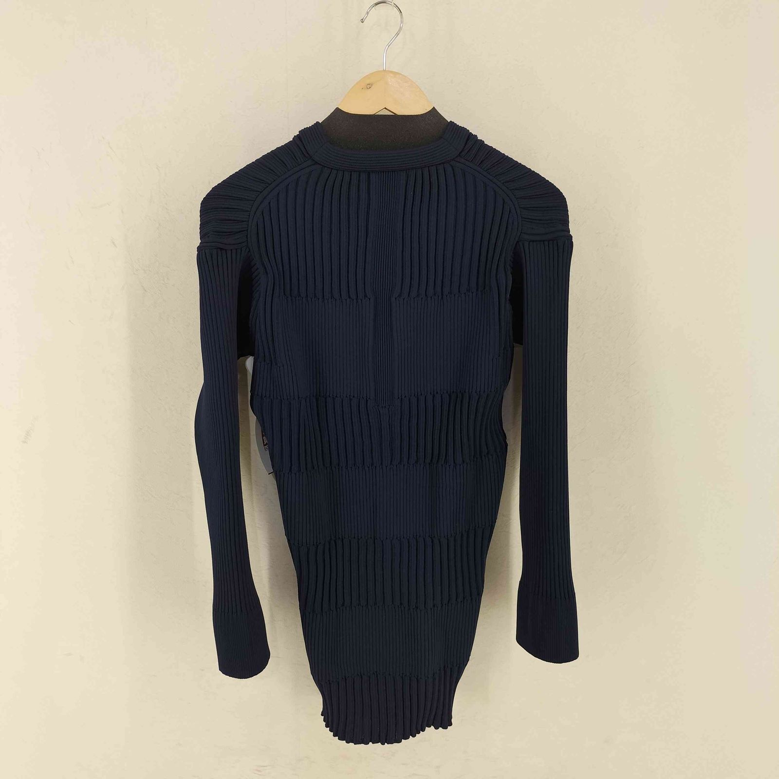 CFCL(シーエフシーエル) FLUTED LONG CARDIGAN レディース JPN：1  中古 古着 0846 シーエフシーエル CFCL FLUTED LONG CARDIGAN レディース JPN：1