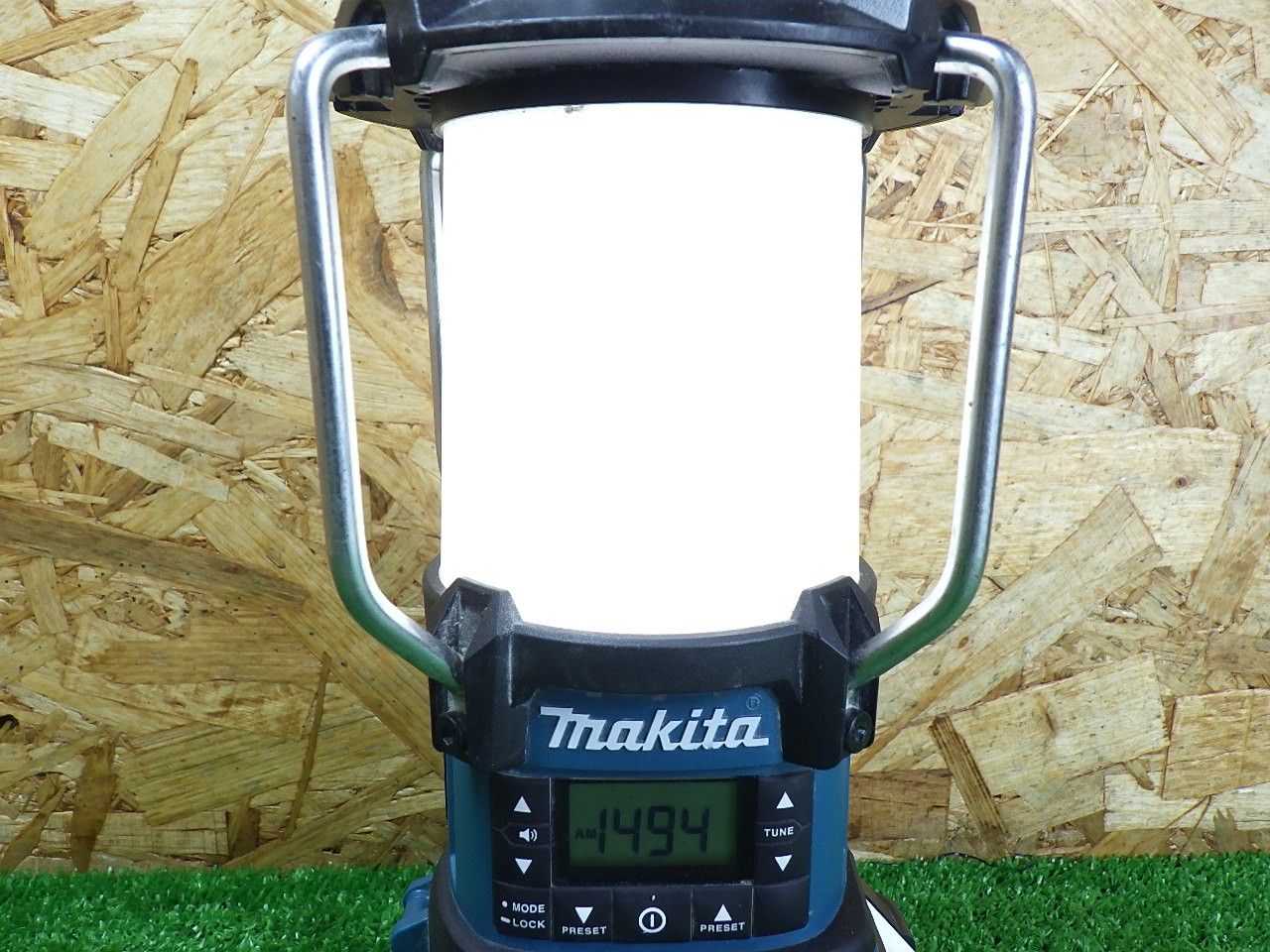 14.4V 充電式ランタン付ラジオ