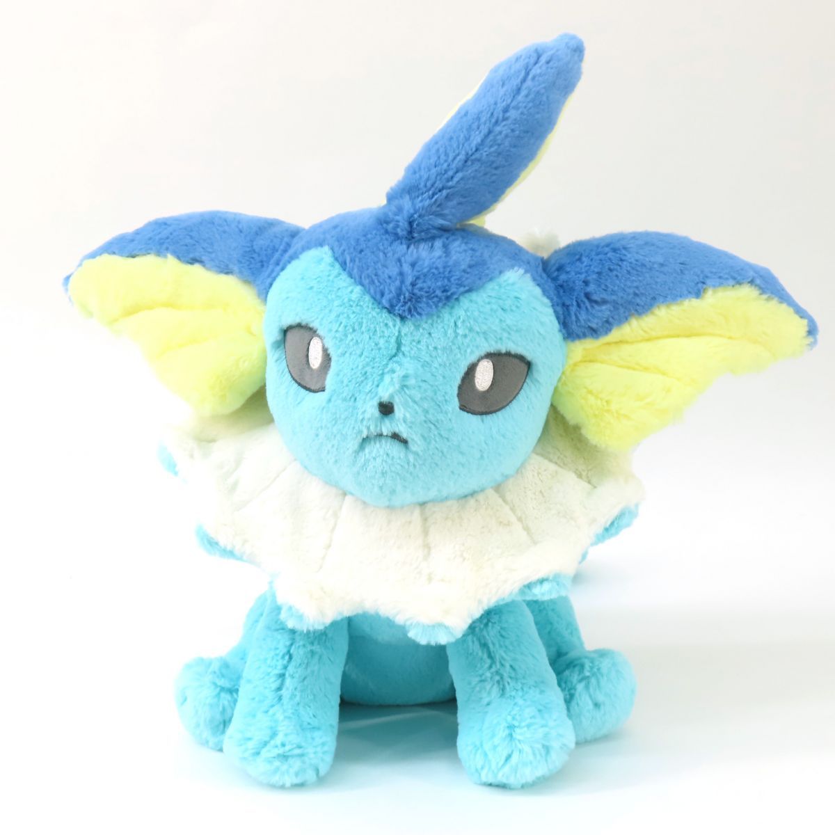 d*7様 【中古】 シャワーズ ふわふわ抱きぬいぐるみ ポケモンセンターオリジナル ふわふわ 抱きぬいぐるみ