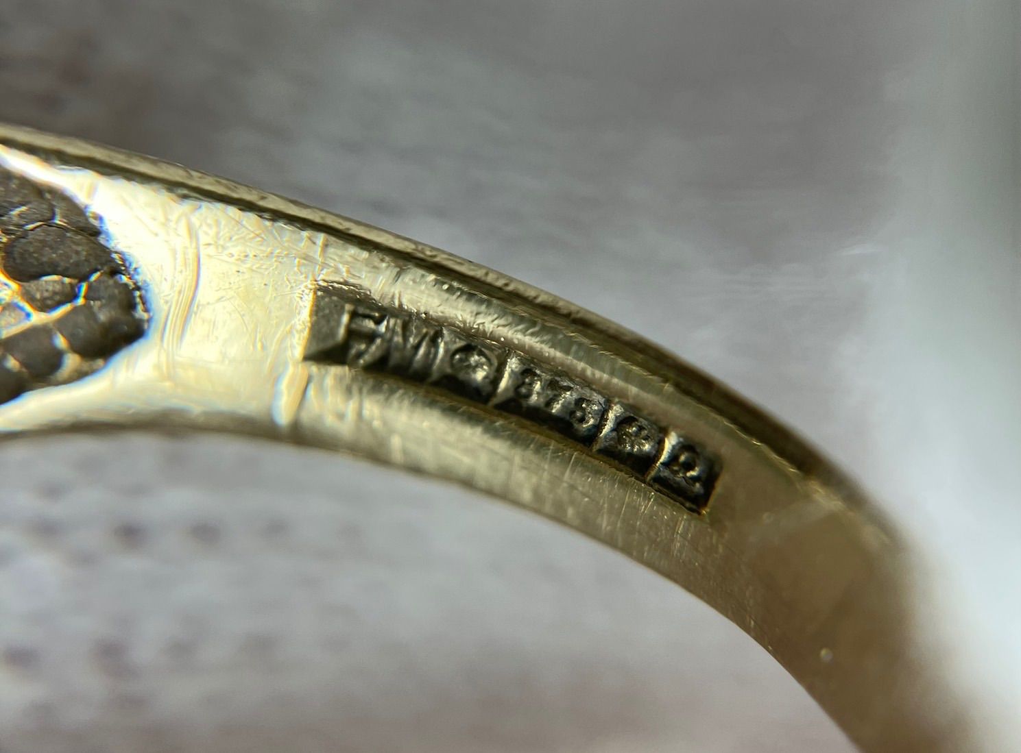 値下げしました❗️【UK製 ヴィンテージリング】 UK K9 ゴールド