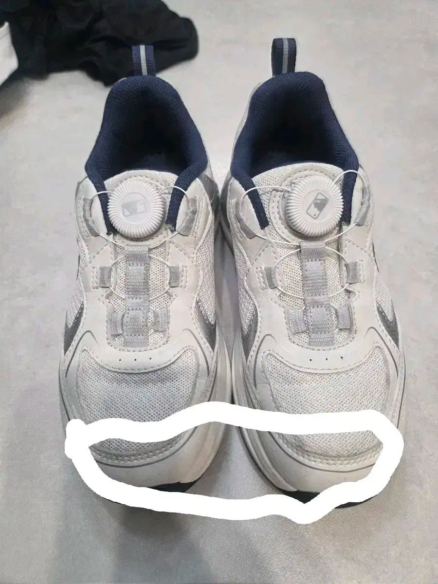 伝統的な MLB キッズ 分厚い ファイヤーボール スニーカー 7ASHJB15N ー 50W