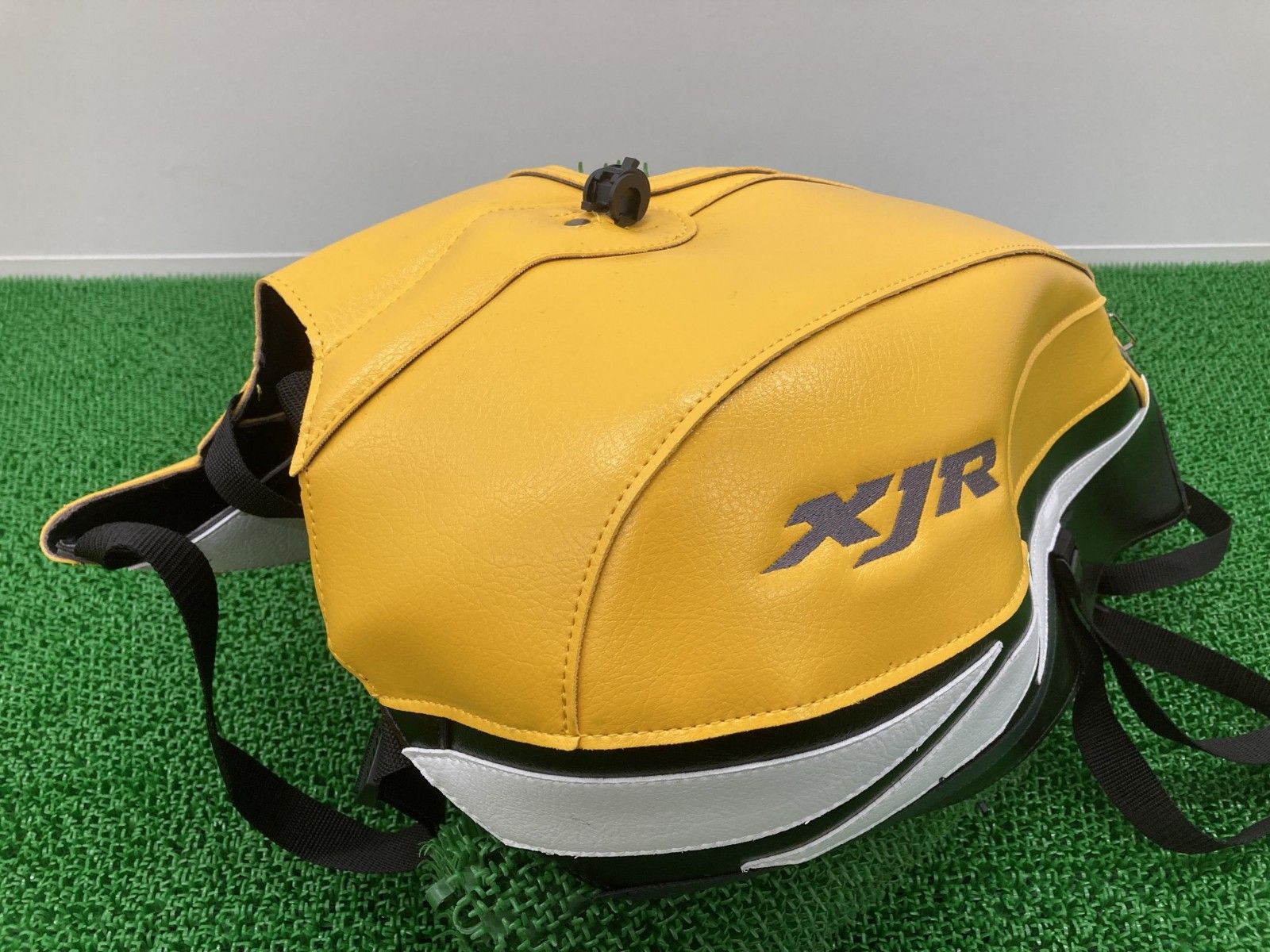 ホ*2様 ホンダ☆タンクエンブレム☆アルミ製ゴールド