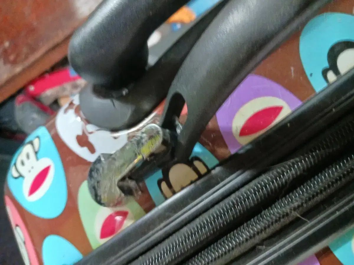 インチ 4