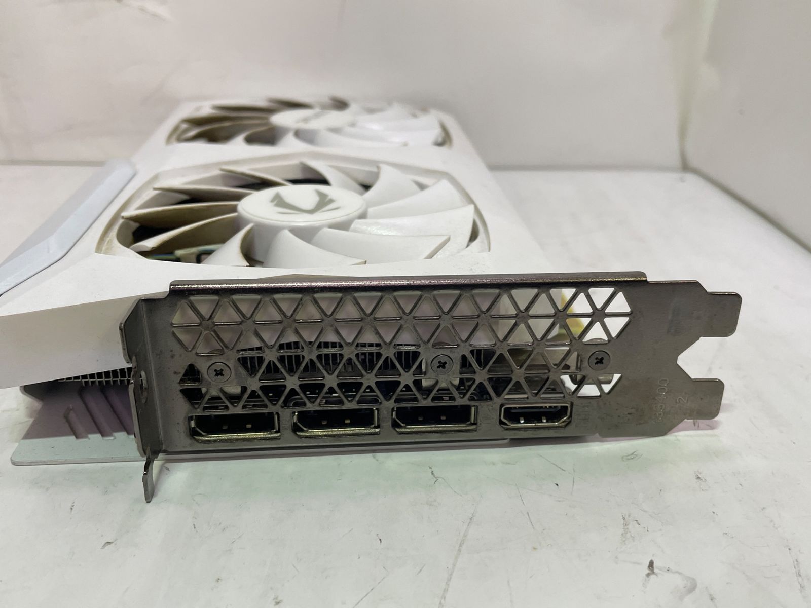 【美品】ZOTAC RTX 3060Ti AMP White LHR Tarjeta Gráfica Zotac Gaming GeForce RTX 3060 Ti AMP White Edition