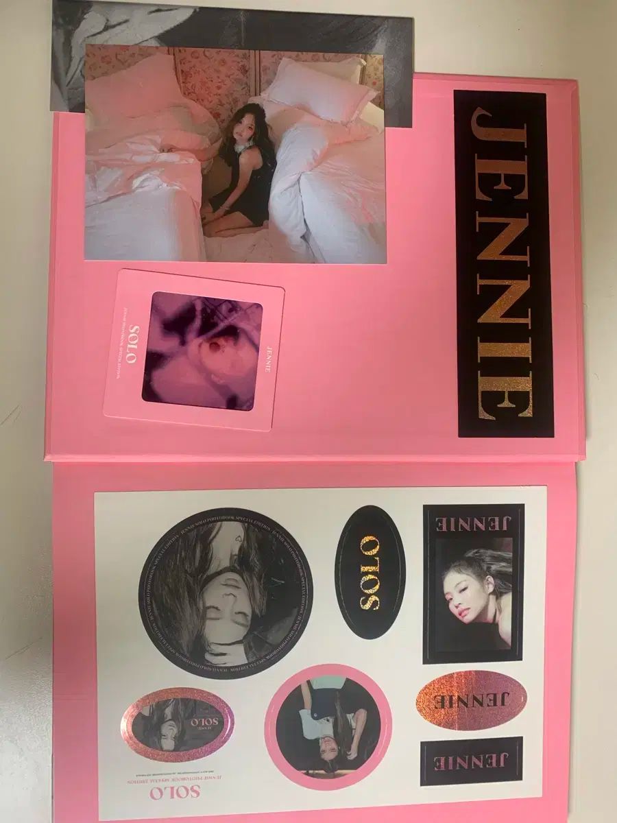 BLACKPINK JENNIE SOLO ジェニ フォトブック セット JENNIE [SOLO] PHOTOBOOK -SPECIAL EDITION- : JENNIE