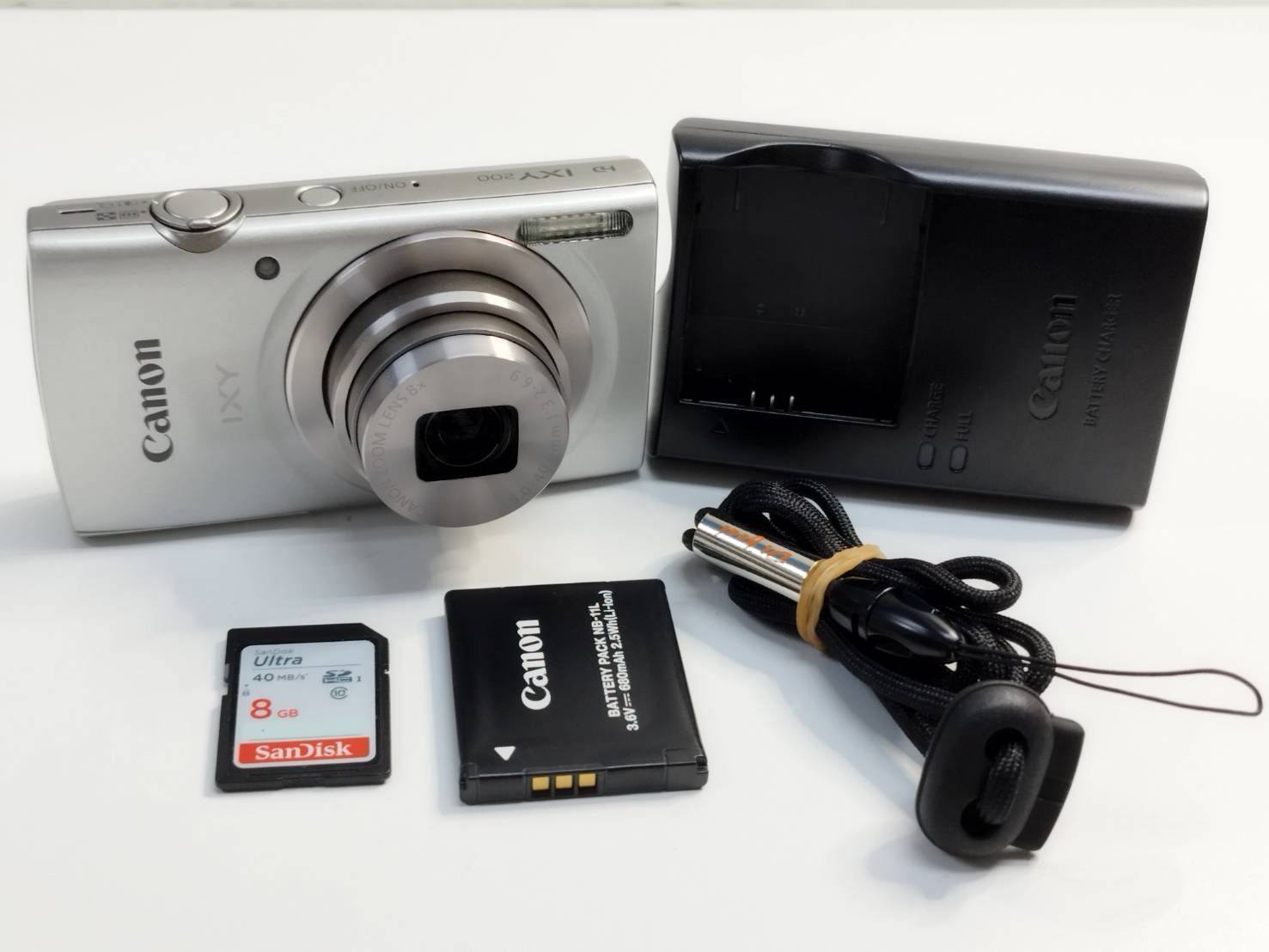 Canon IXY 200 PC2333 デジタルカメラ おまけメモリーカード付き
