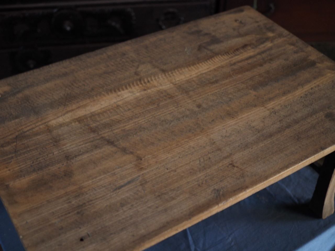 透かし彫枯れた味わいの文机 大正時代 古録展 品番F4492