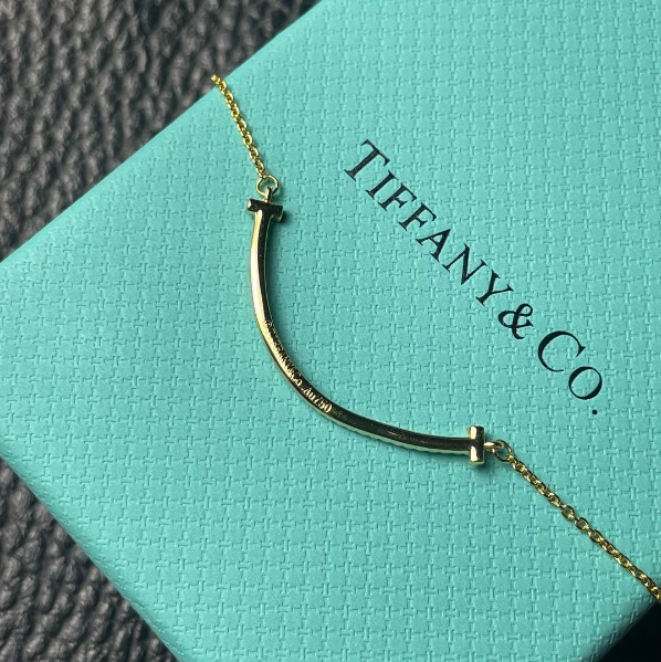 TIFFANY & Co.ティファニーT スマイル ネックレス