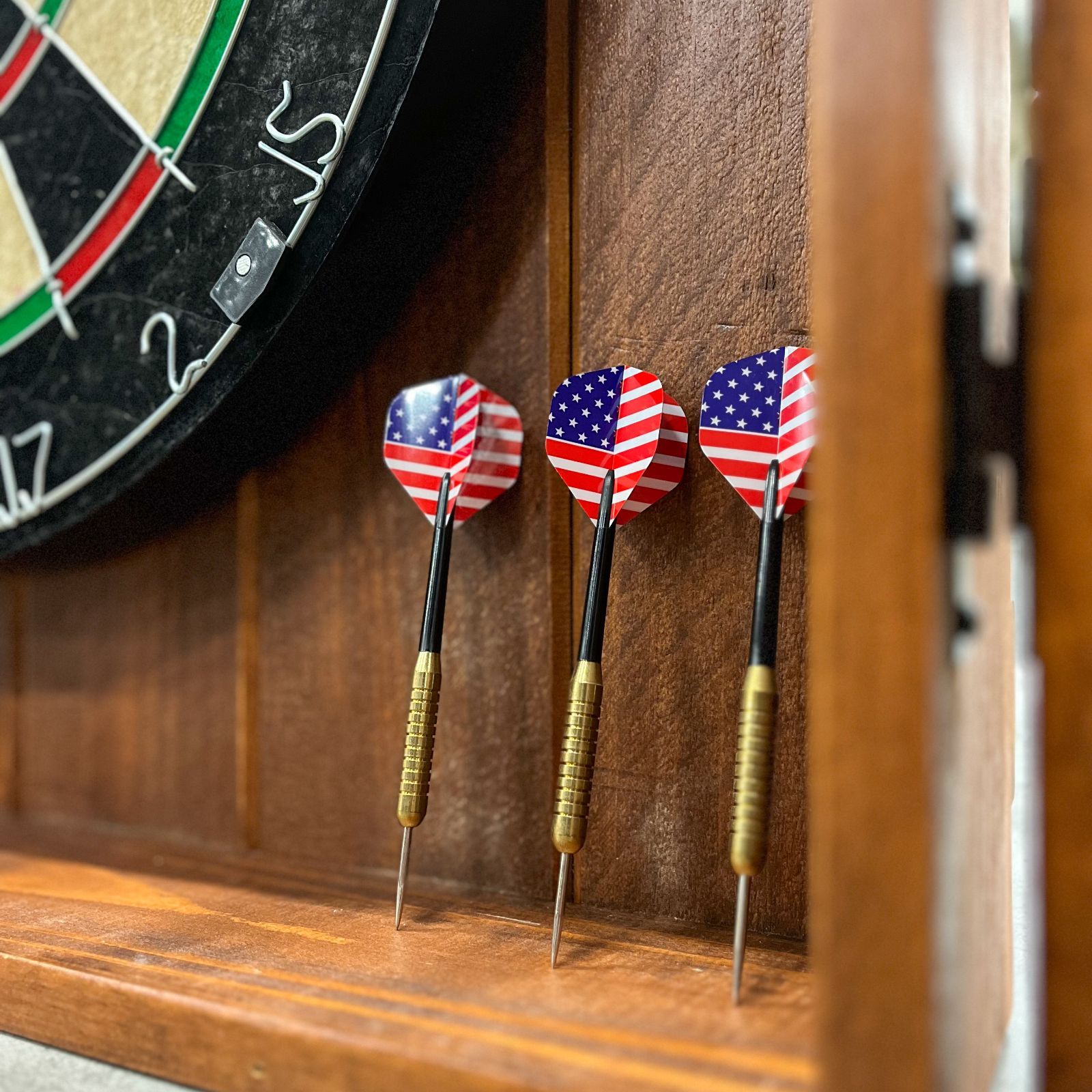 Vintage Hard Darts Board ビンテージ ダーツボード - メルカリ