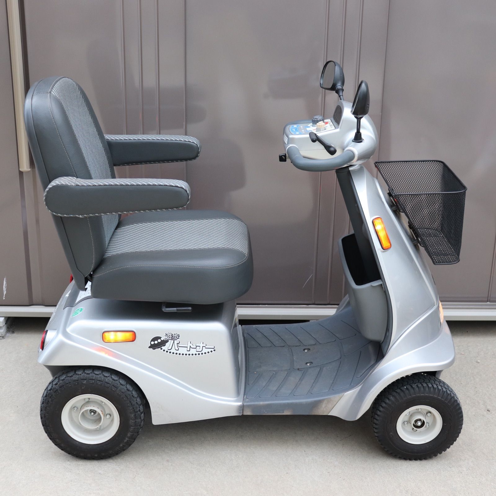 セリオ 電動カート SBT40 遊歩パートナー セニアカー 楽天市場】セリオ 電動カート SBT40 シニアカー SERIO 【引取