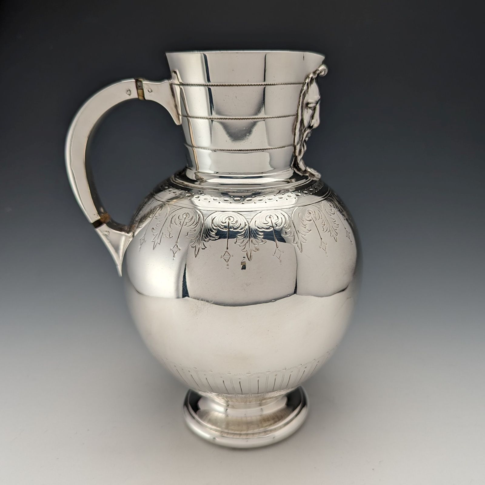 19世紀後半 英国アンティーク シルバープレート製 ウォータージャグ Martin Hall＆Sons 19世紀後半 英国アンティーク シルバープレート製 ウォーター