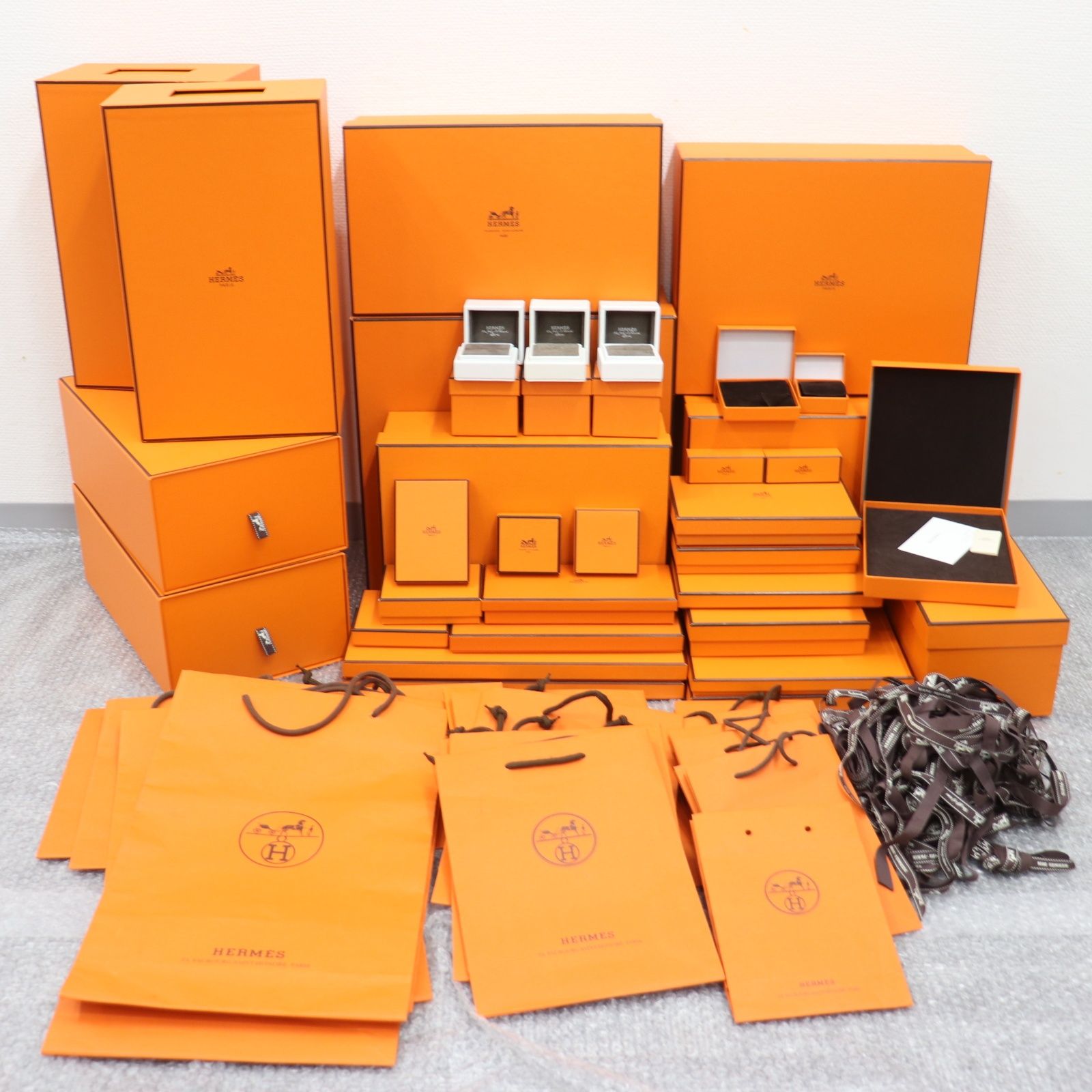 ITH5N98O281W HERMES エルメス BOX ショッパー 純正 紙袋 オレンジ 空き箱 ボックス リボン ショッパー20枚 箱33個