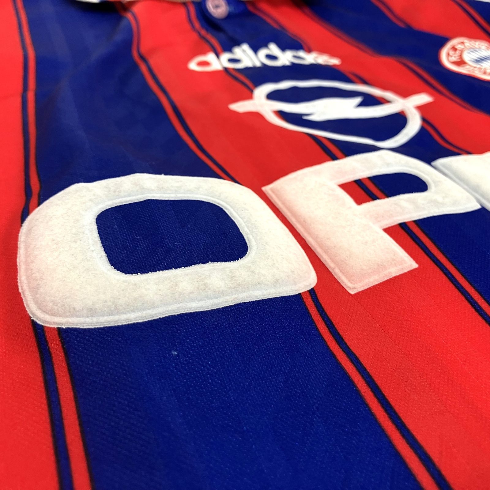 クリンスマン 直筆サイン入り 】 90s バイエルンシュンヘン 背