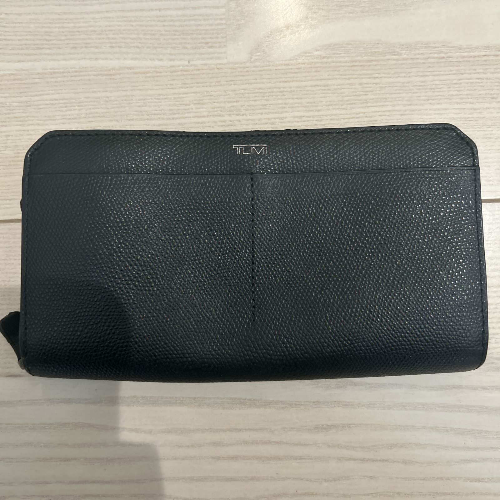 TUMI ブラック レザー 長財布　未使用品（箱付き） TUMI（トゥミ） トラベルウォレット 長財布 本革 レザー パスポート