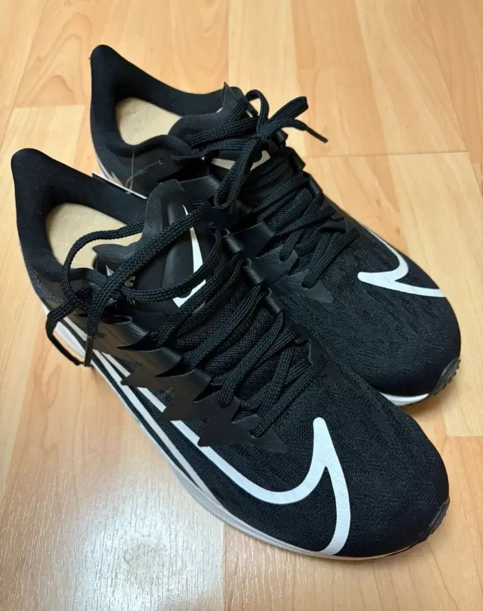 NIKE ナイキ ズーム ライバル ライフル CD7288 ー 001