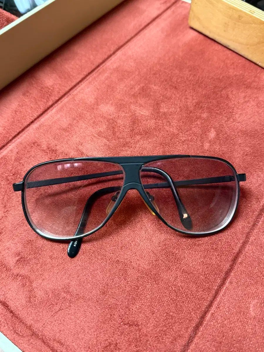 Ray-Ban