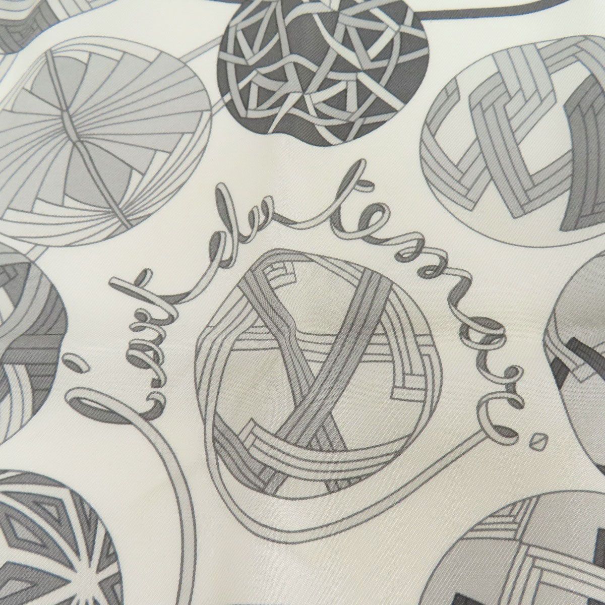 HERMES エルメス カレ90 手毬の宇宙 スカーフ シルク レディース