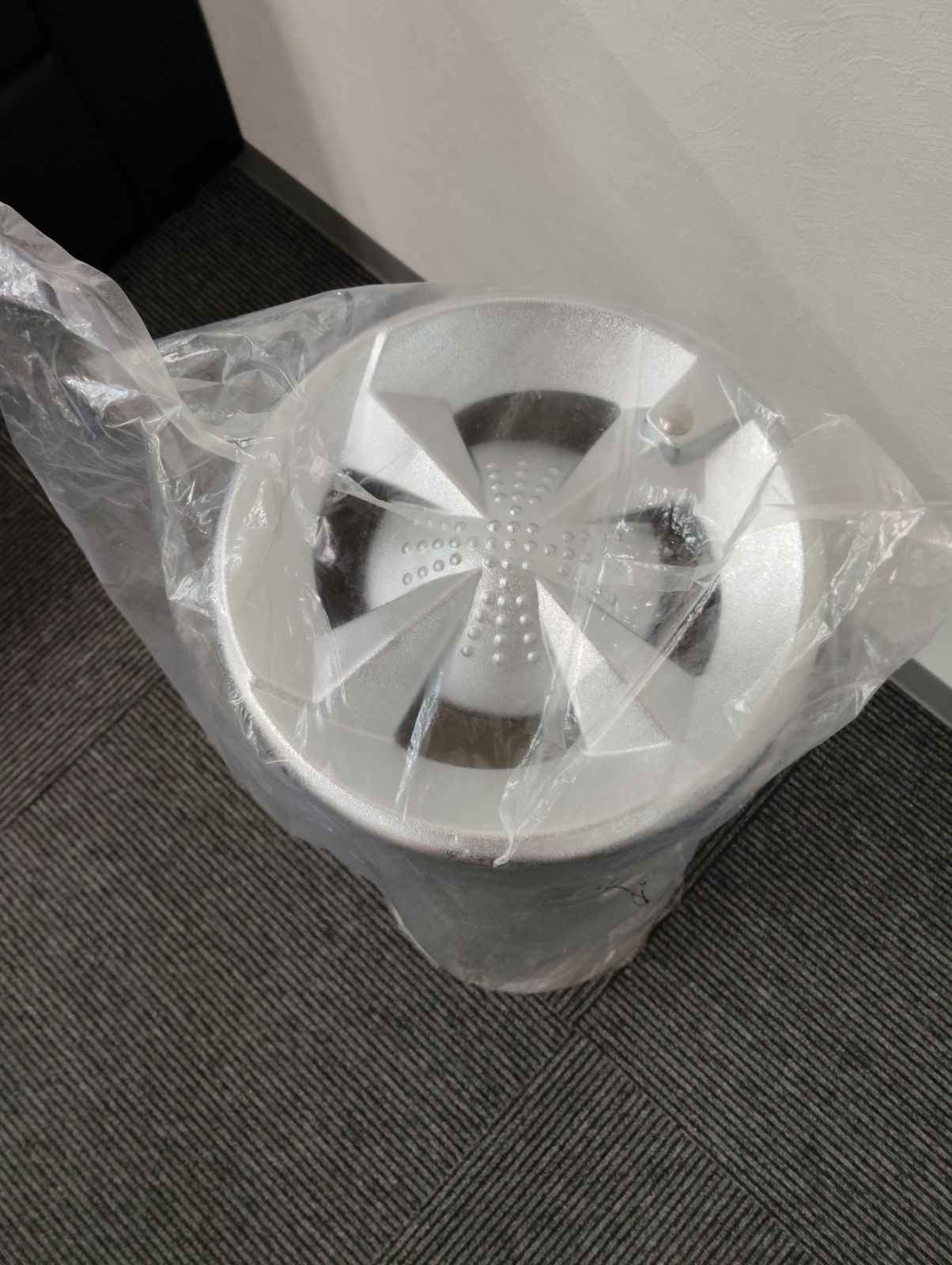 JT 日本たばこ産業 ステンレス製スタンド灰皿 未使用品 新品未使用品】灰皿