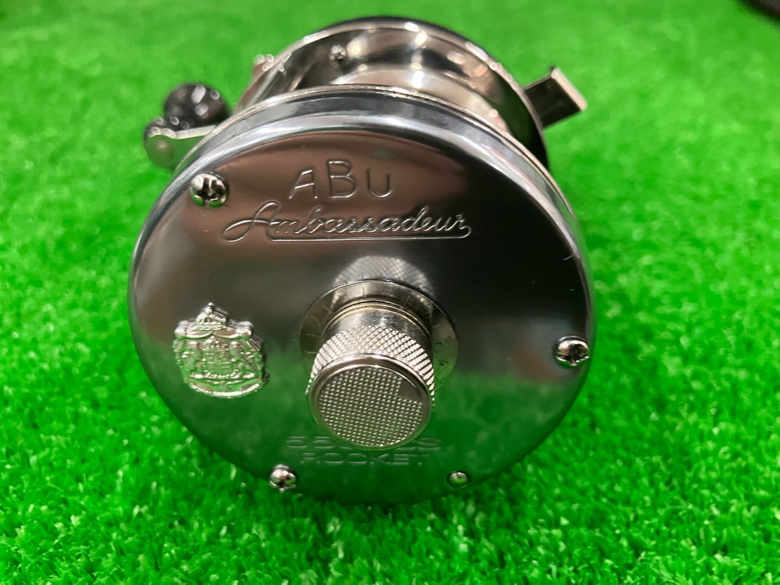 アンバサダー 5500CS ROCKET BL/GR リール アブガルシア 【公式通販】