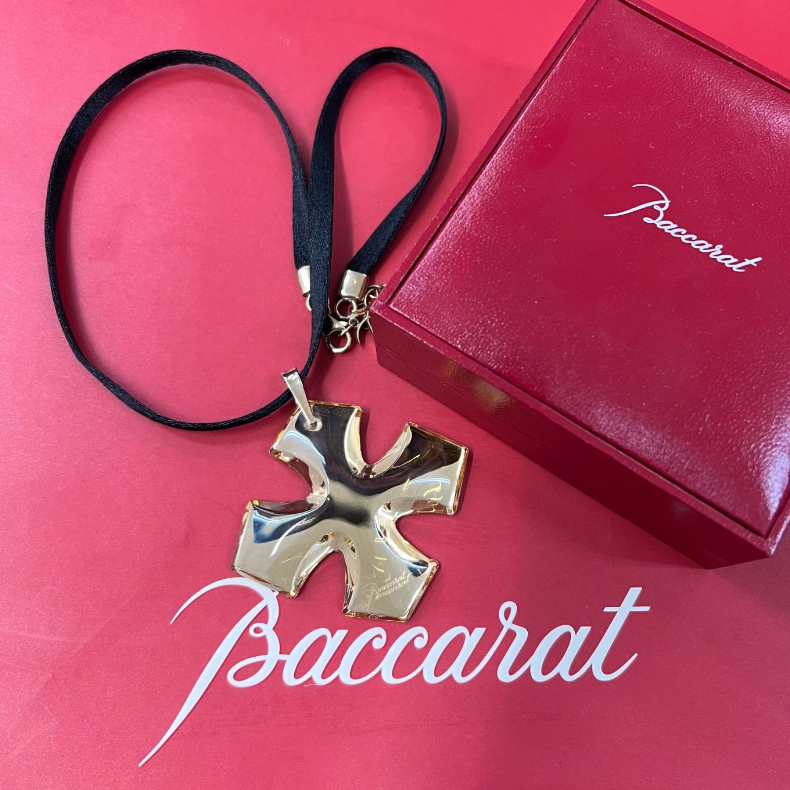 Baccarat バカラ オクシタン クロスペンダント ネックレス アクセサリー 750刻印 925刻印 ペンダント クリア