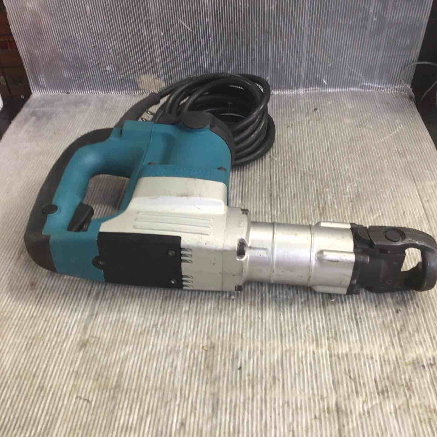 マキタ 電動ハンマ HM0830 【公式通販】