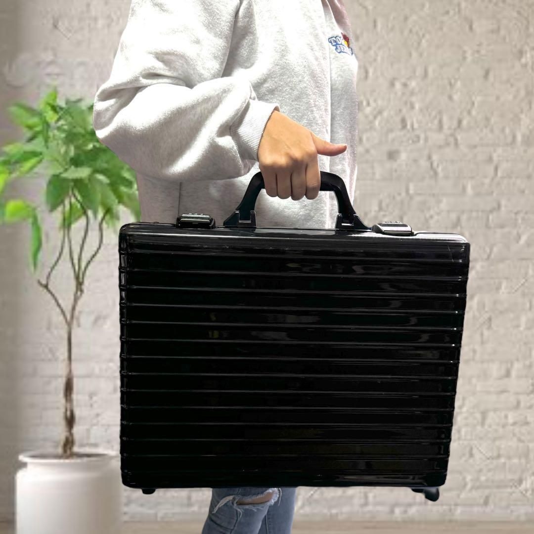 【良品】リモワ　RIMOWA アタッシュケース ビジネスバッグ　ダイヤルロック リモワ アタッシュケース ビジネスバッグ ダイアルロック