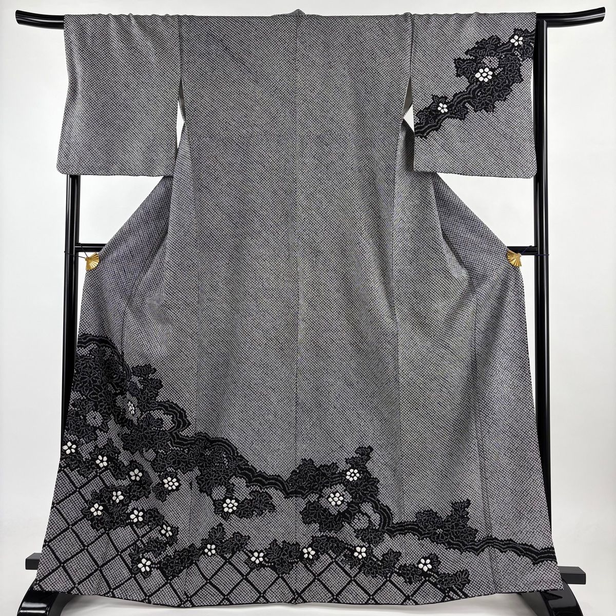 訪問着 身丈165.5cm 裄丈66cm M 袷 草花 雲文 総絞り 黒