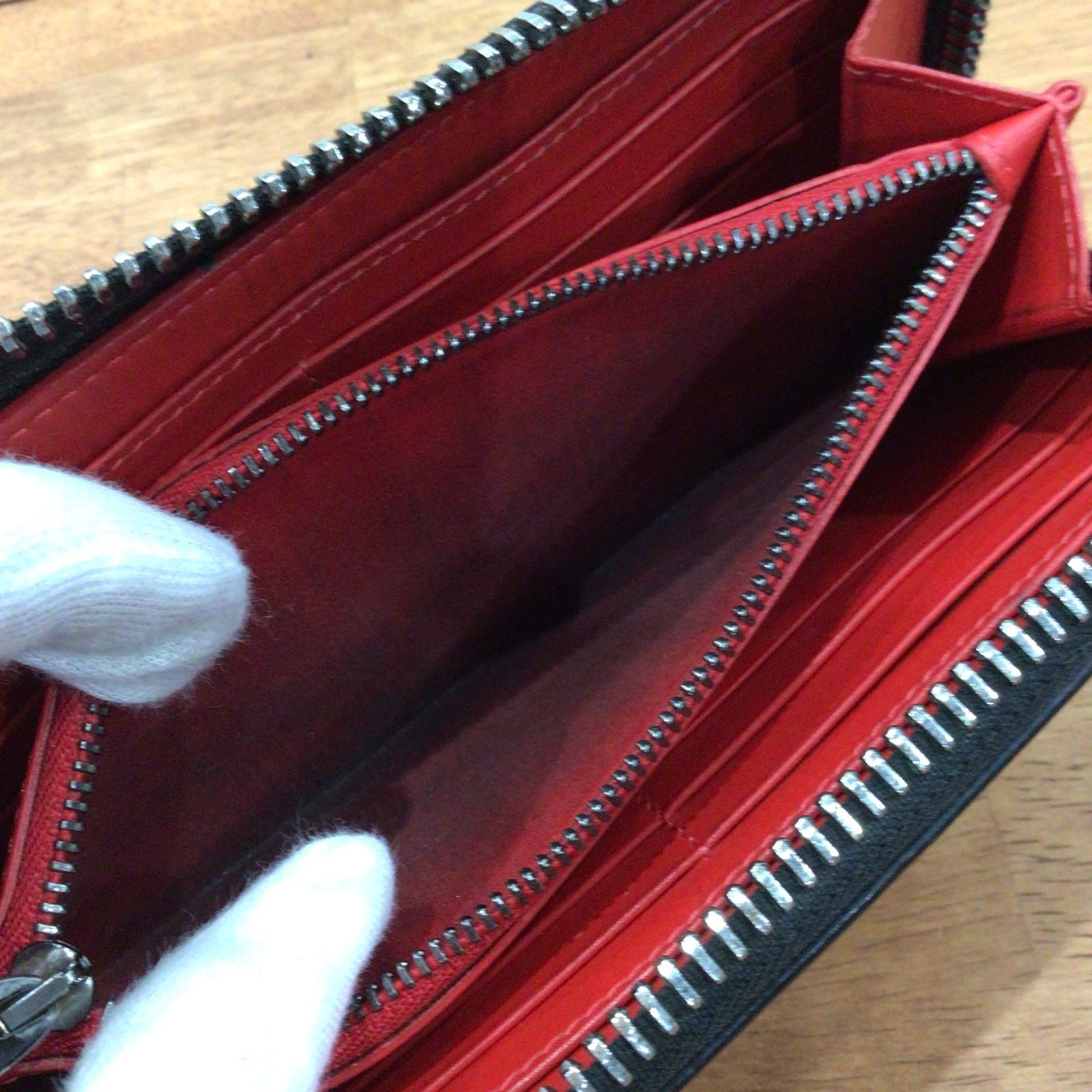 【箱　袋付】クリスチャンルブタン　長財布 楽天市場】Christian Louboutin クリスチャンルブタン 長財布 M