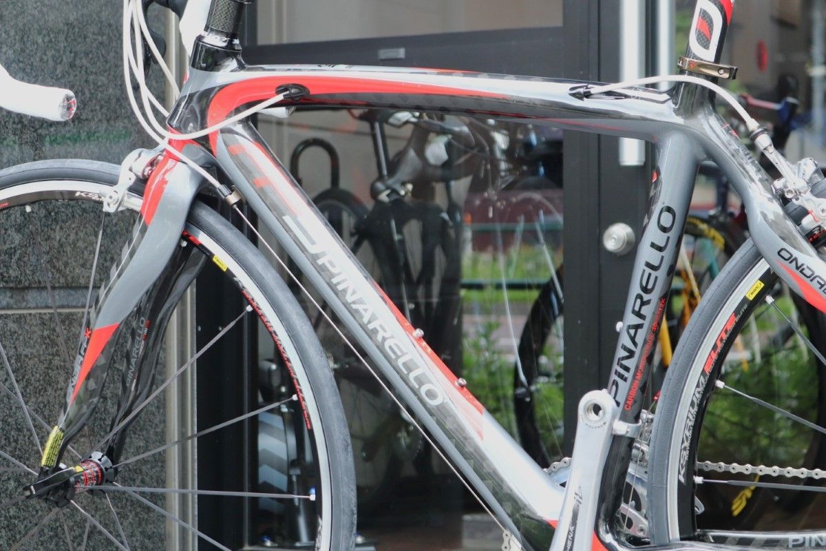 ピナレロ PINARELLO FP3 2010モデル 465sサイズ カンパニョーロ