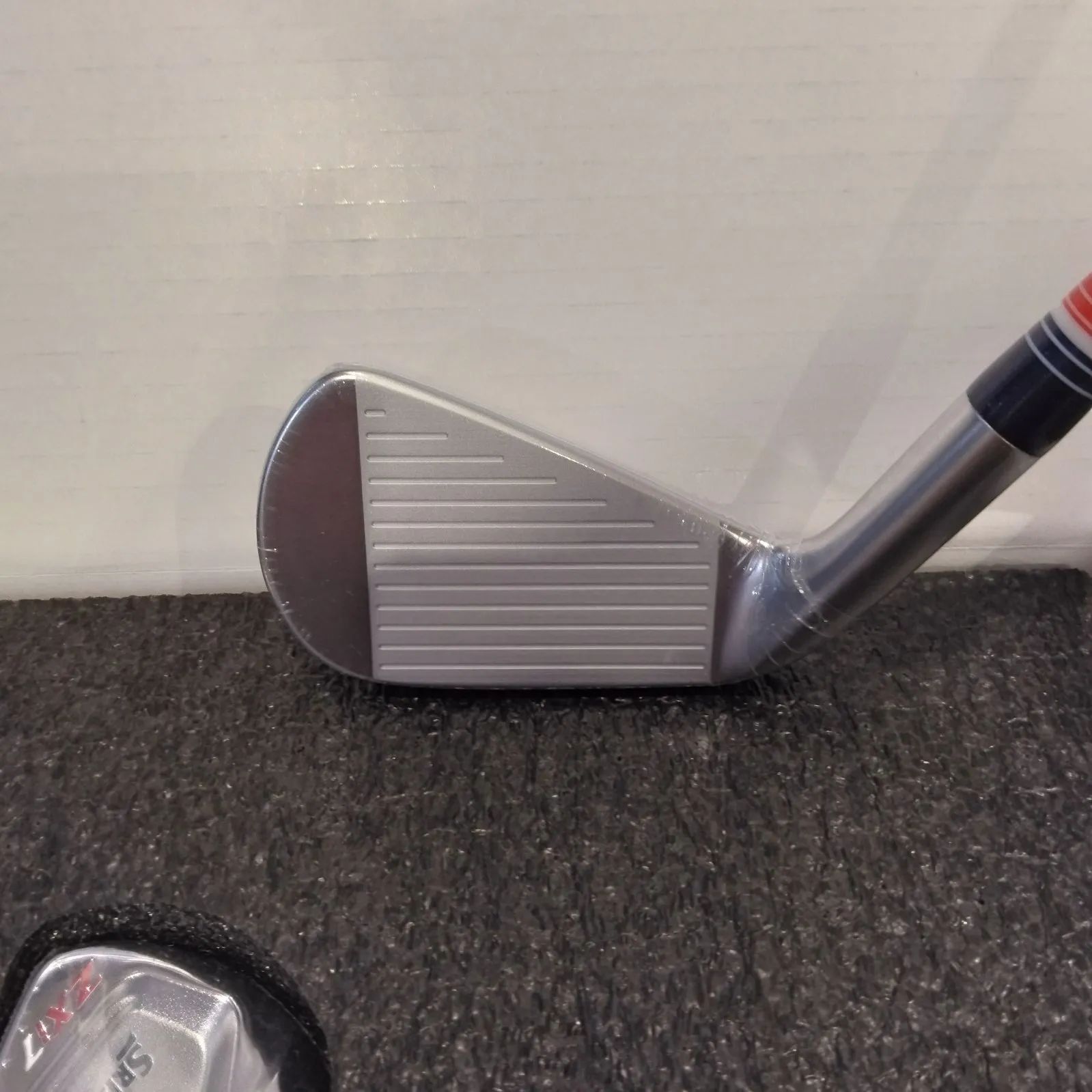 Iset 【新品未使用品】【限定モデル】スリクソン SRIXON ZXi7