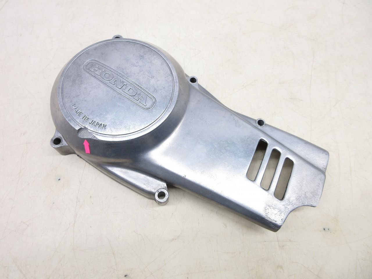 エンジンスプロケットカバー