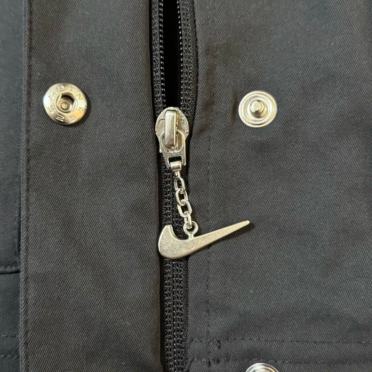 17 1万ウォン NIKE ナイキ スウッシュ ウーブン ジャケット レディース