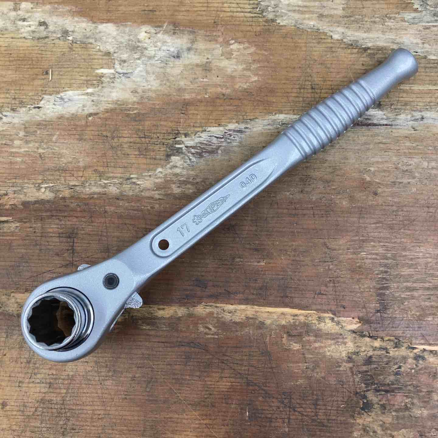 季節感 スーパーツール スクリューカムクランプ SWC0.5N ダブル アイ型 ラチェットレンチ付き 柏店