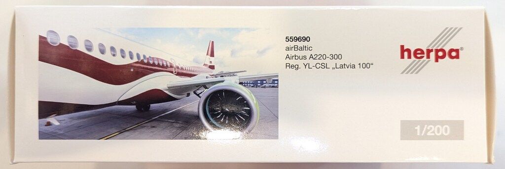 SWISS A220-300 特別塗装機 1/200　ヘルパ SWISS A220-300 特別塗装機 1/200 ヘルパ - メルカリ